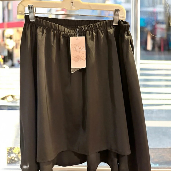 NWT Women’s Fashion Skirt Elasticized Waist - Picture 1 of 5